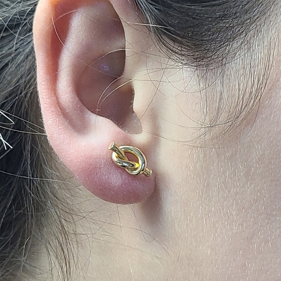 Solid 14K Yellow Gold Knot Earring Studs .50"x.25" - Picture 9 of 9